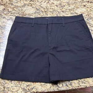 Gloria Vanderbilt women’s Black Flat Front Shorts